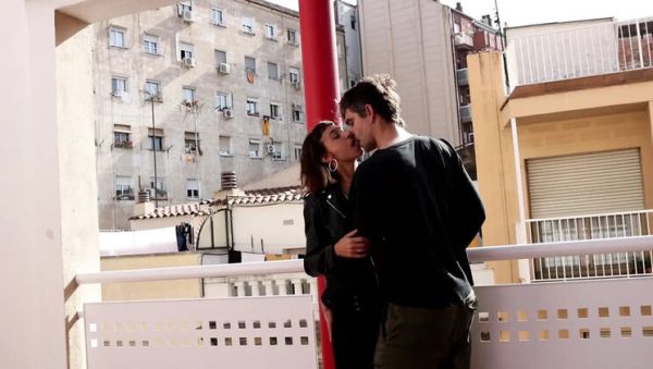Hot Girl Fucks in the Street – Amateur Outdoor Ride with Magia Rosa - veryfreeporn.com - Spain on freevids.org