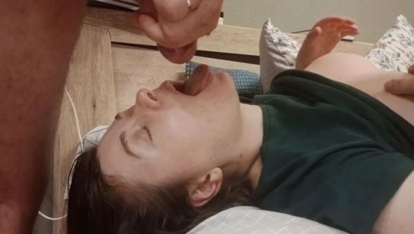 Annette Swallow Kisses After Huge Cumshot - veryfreeporn.com - Russia on freevids.org