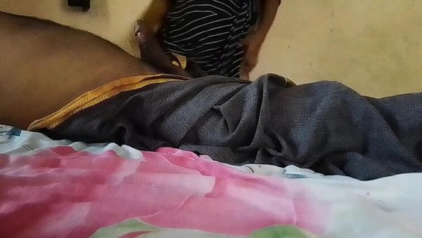 Desi Husband Mounts His Wife on Top and Pounding Her Hard - veryfreeporn.com - India on freevids.org