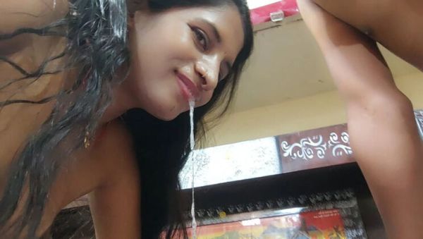 Desi College Girl Blowjob MMS – Hindi Audio, Cum in Mouth - veryfreeporn.com - India on freevids.org