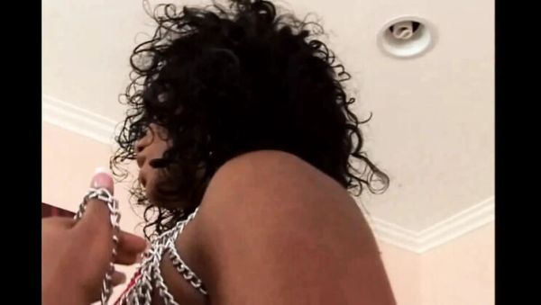 Ebony Queen Takes It In The Ass - veryfreeporn.com - Britain on freevids.org
