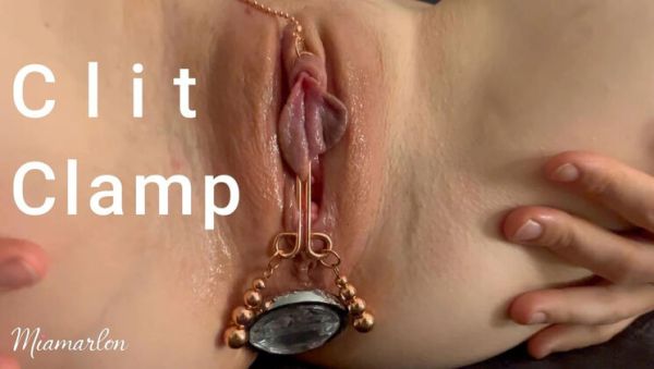 Clit Clamp, Butt Plug & Vibrator Give Blonde a Huge Orgasm - veryfreeporn.com - Britain on freevids.org