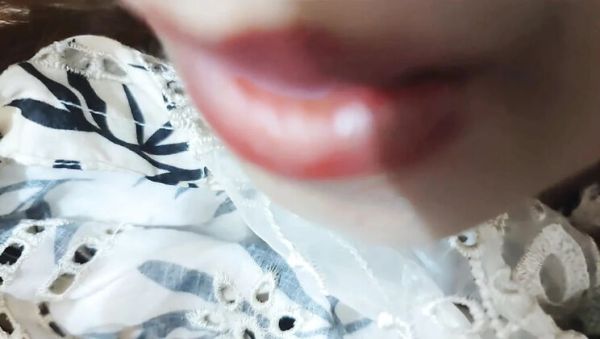 Hot Indian Bhabhi Teaches Me How to Suck Cock Close Up - porntry.com - India - Pakistan on freevids.org