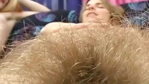 Horny Vintage Hairy Hippy Lesbians in a Wet Threesome - veryfreeporn.com - Britain on freevids.org