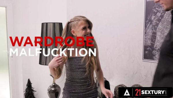 Bonnie Dolce's Wardrobe Malfunction Turns Into Wild Anal Fuck - porntry.com on freevids.org