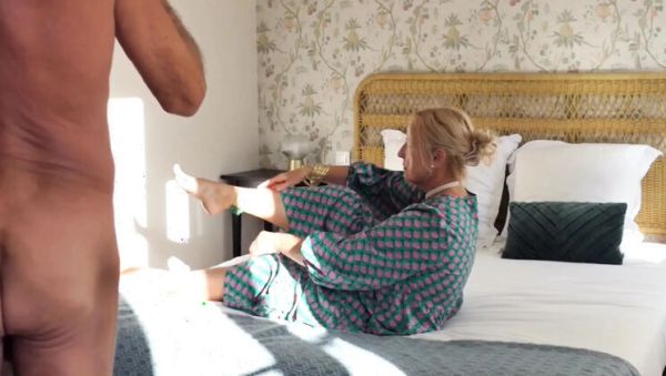 Hot blonde wife loves footjob and pussy licking - veryfreeporn.com - Germany on freevids.org