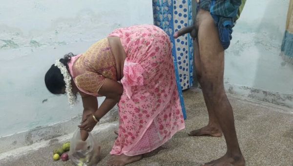 Mathvan's Professor Invited Me Over and I Creampied Her Big Ass While She Picked Vegetables - veryfreeporn.com - India on freevids.org