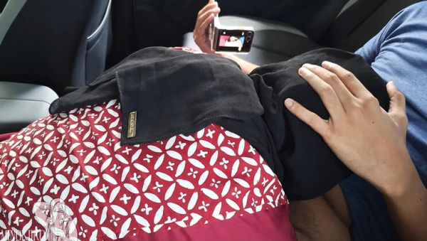 Desperate Asian Hijabi Office Worker Swallows Taxi Driver’s Cock to Pay Bill - porntry.com - China - Turkey - Malaysia - Indonesia on freevids.org