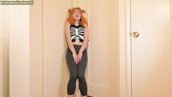 Desperate Teen Fiona Pisses Herself After Being Locked Out of the Toilet - Dirty Talk & Pee Roleplay - veryfreeporn.com - Britain - Usa - Ukraine on freevids.org