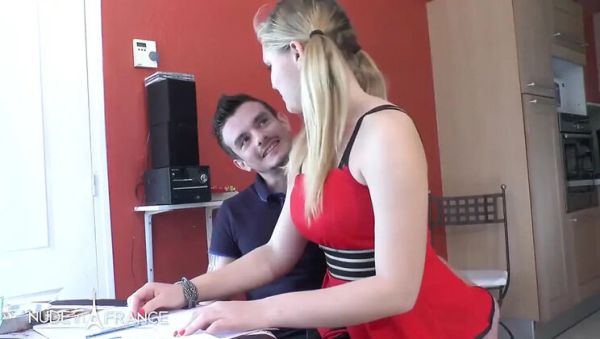 Young College Girl Does First Anal at Work and Gets Ass to Mouth - veryfreeporn.com - France on freevids.org