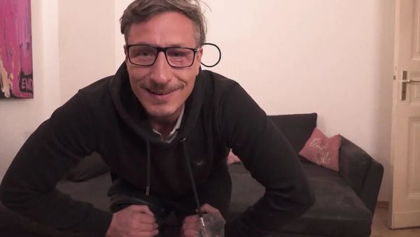Hot Amateur MILF Sydney Schmid Gives Steamy Interview & Blowjob - veryfreeporn.com - Germany on freevids.org