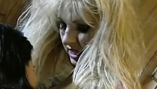 Vintage Lesbians Massive Orgasm in the Kitchen - veryfreeporn.com - Britain - Usa on freevids.org