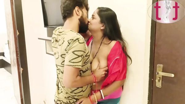 Indian Wife & Husband Try Something New in Hotel – Desi Bhabhi Deep Throat & Missionary Sex - porntry.com - India on freevids.org