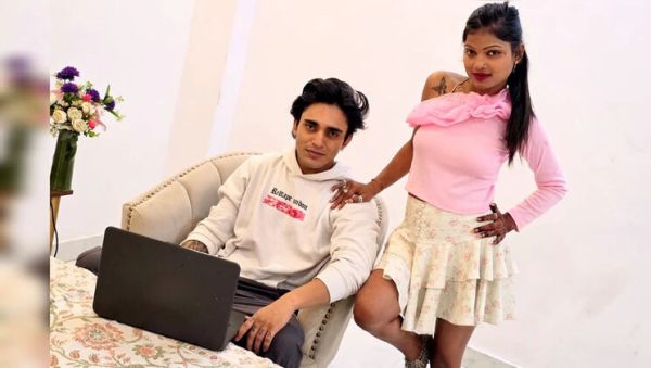 Desi Boyfriend Fucks Girlfriend Pratibha Hardcore - Big Boobs Licking Kissing Indian Sex - porntry.com - India on freevids.org