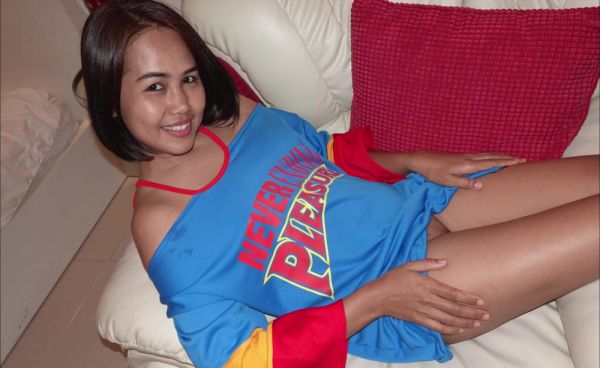 Asian amateur babe gives sensual POV blowjob on her Thai friend's dick in high-def - alphaporno.com - Thailand on freevids.org