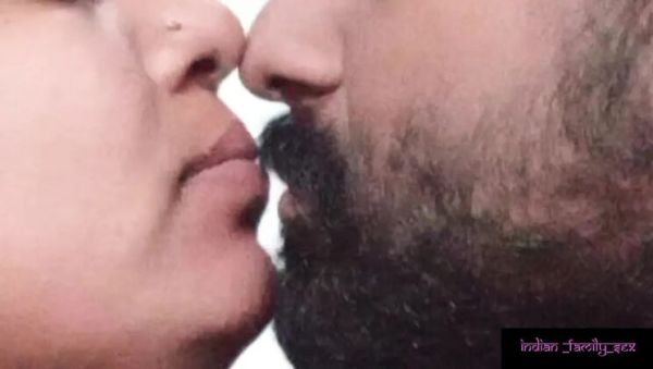 Indian Stepmom Kissing and Fucking Stepson - veryfreeporn.com - India on freevids.org