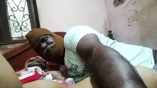 Indian Wife Tries Licking Her Own Pussy in Homemade Video - porntry.com - India on freevids.org