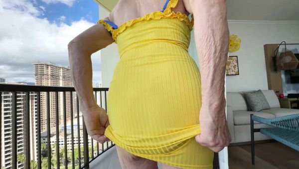 Amateur Couple Does Yoga on Hotel Balcony and Gets Naughty - porntry.com - Britain on freevids.org