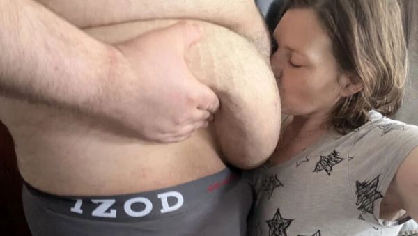 Big Dick Diving Into a 440lb Man’s Fat Pad to Suck His Buried Cock - porntry.com - Britain - Usa on freevids.org
