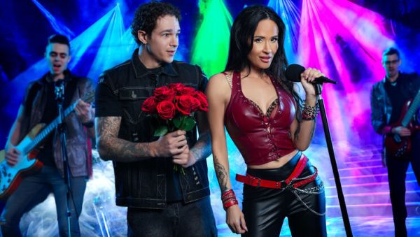 Rockstar Takes Roadie On An Exclusive Vip Tour With Jayden Marcos And Izi Blu - videomanysex.com on freevids.org