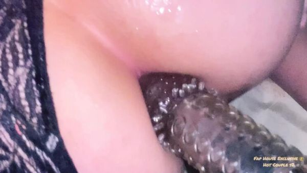 Real Couple Puts Dildo in Pussy Until She Pee with Lust - veryfreeporn.com - Brazil on freevids.org