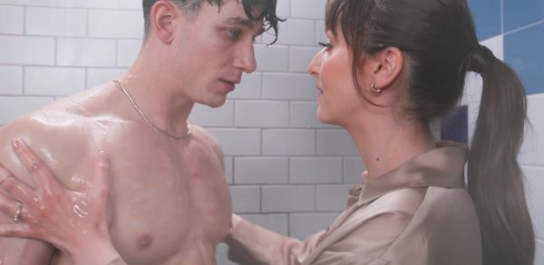 Lexi Luna Spread the pussy and fuck me. - inxxx.com on freevids.org