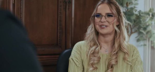 My boss and HR are teaming up against me - inxxx.com on freevids.org